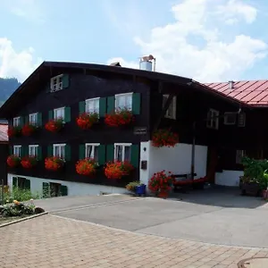 Baumgartner Apartment